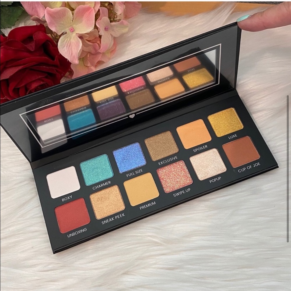 BOXYCHARM - HELLO, CHARMER PALETTE